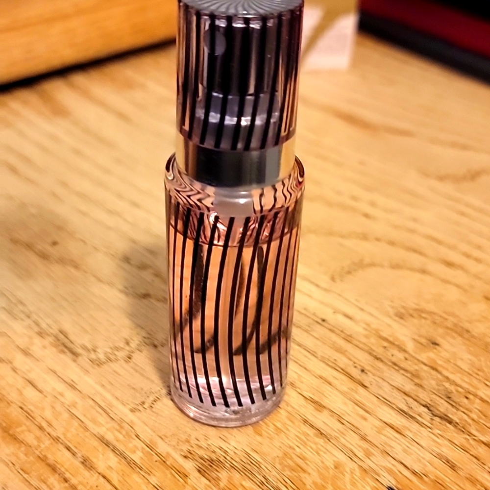Paris Hilton Spray